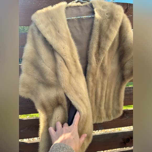 Vintage real fur stole with collar and pockets - Picture 3 of 5